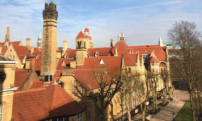 The University of Manchester quadrangle on a sunny day