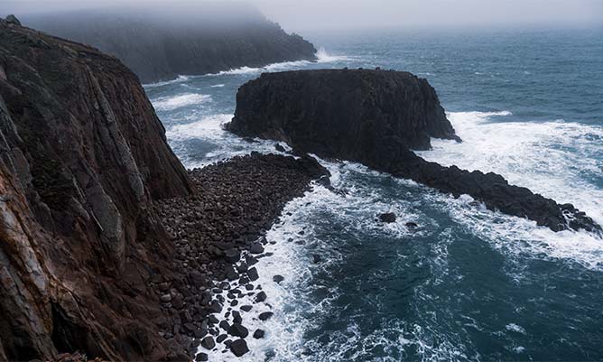 the cornish coast on an overcast day