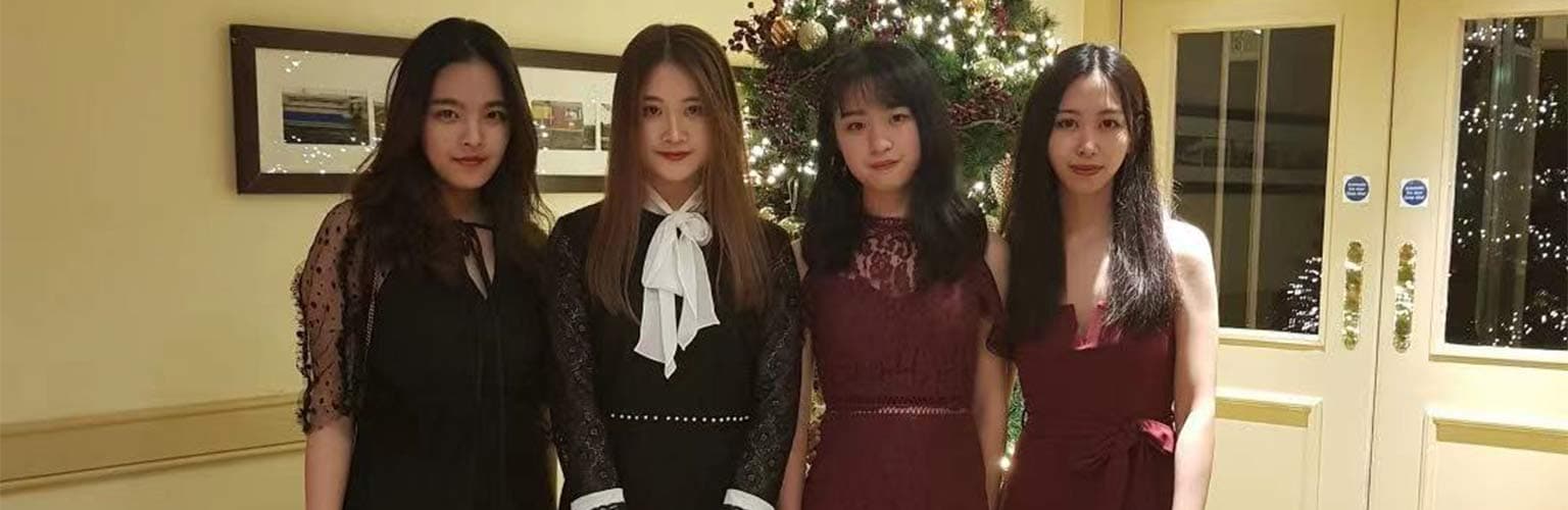 Mingli Xu and 3 of her friends