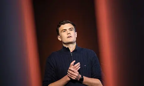 Fraser Stewart presenting at an event.