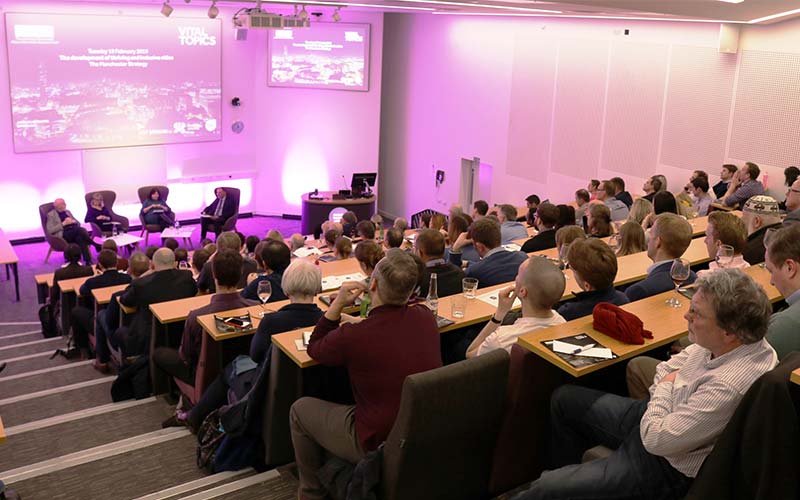 Vital Topics lecture in the new Alliance MBS building in 2019