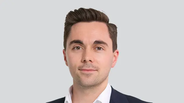 Alex Lane headshot