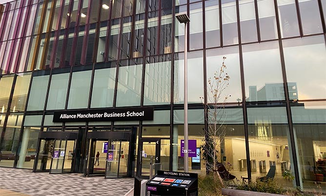 the alliance manchester business school building 