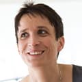 Julia Handl